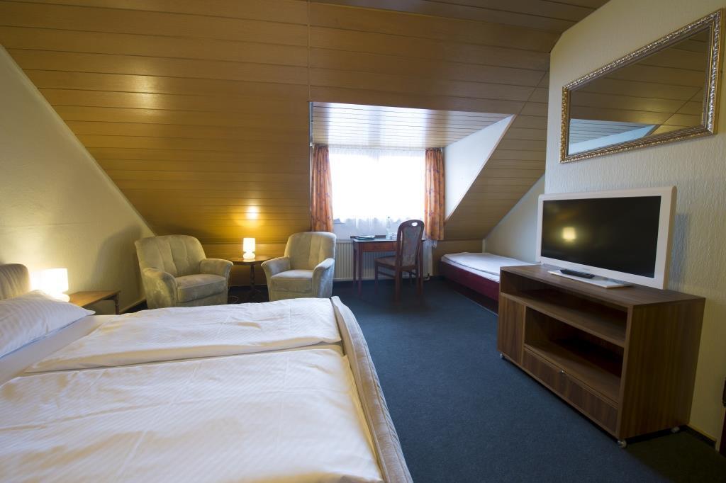Hotel Continental Saarbrücken Kamer foto